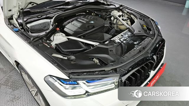 BMW 5 Series (G30) id 4351297 из Кореи 31
