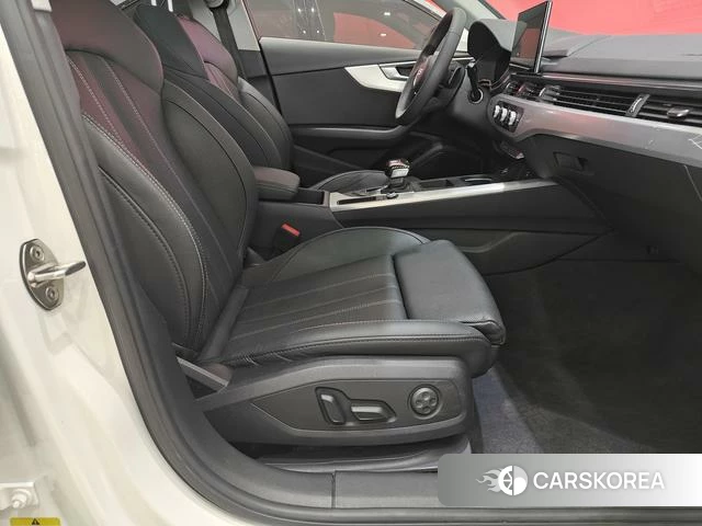 Audi A4L id 4265999 из Китая 10