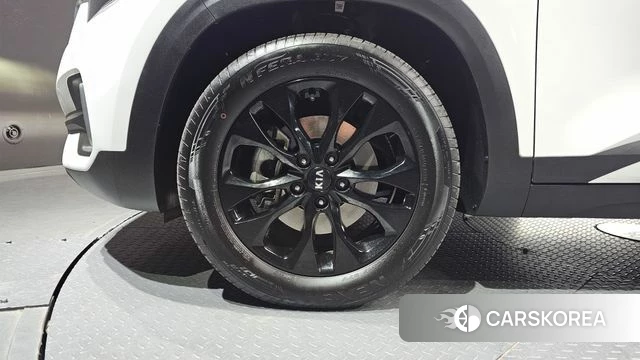Kia Seltos id 3832859 из Кореи 15