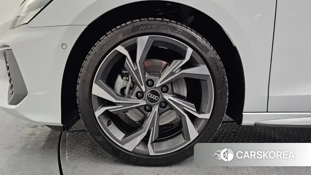 Audi A3 (8Y) id 3596562 из Кореи 15