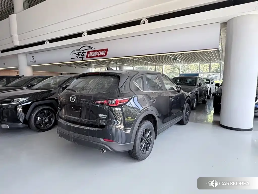 Mazda CX-5 2026 Черный из Китая, фото 5