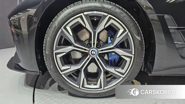 BMW i4 id 4692270 из Кореи 15