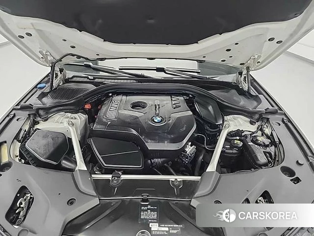 BMW 5 Series (G30) id 3820824 из Кореи 14