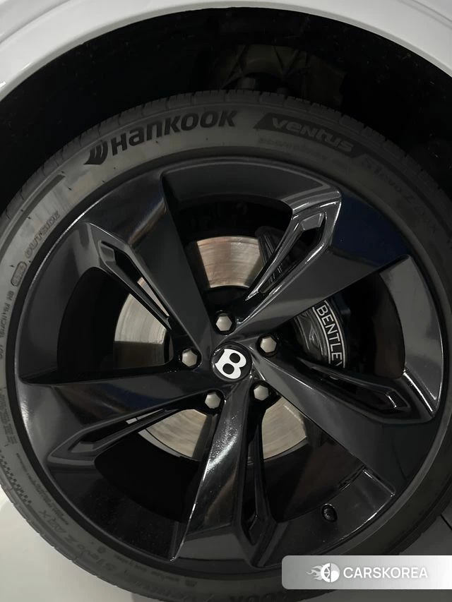 Bentley Bentayga id 4331595 из Кореи 8