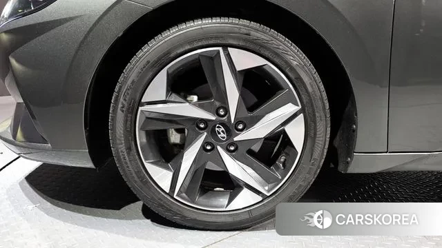 Hyundai Avante (CN7) id 3702995 из Кореи 15