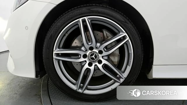 Mercedes-Benz E-Class W213 id 3853696 из Кореи 15