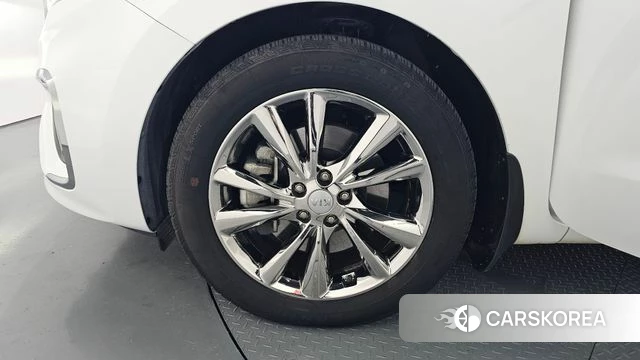 Kia The New Carnival id 4574234 из Кореи 25