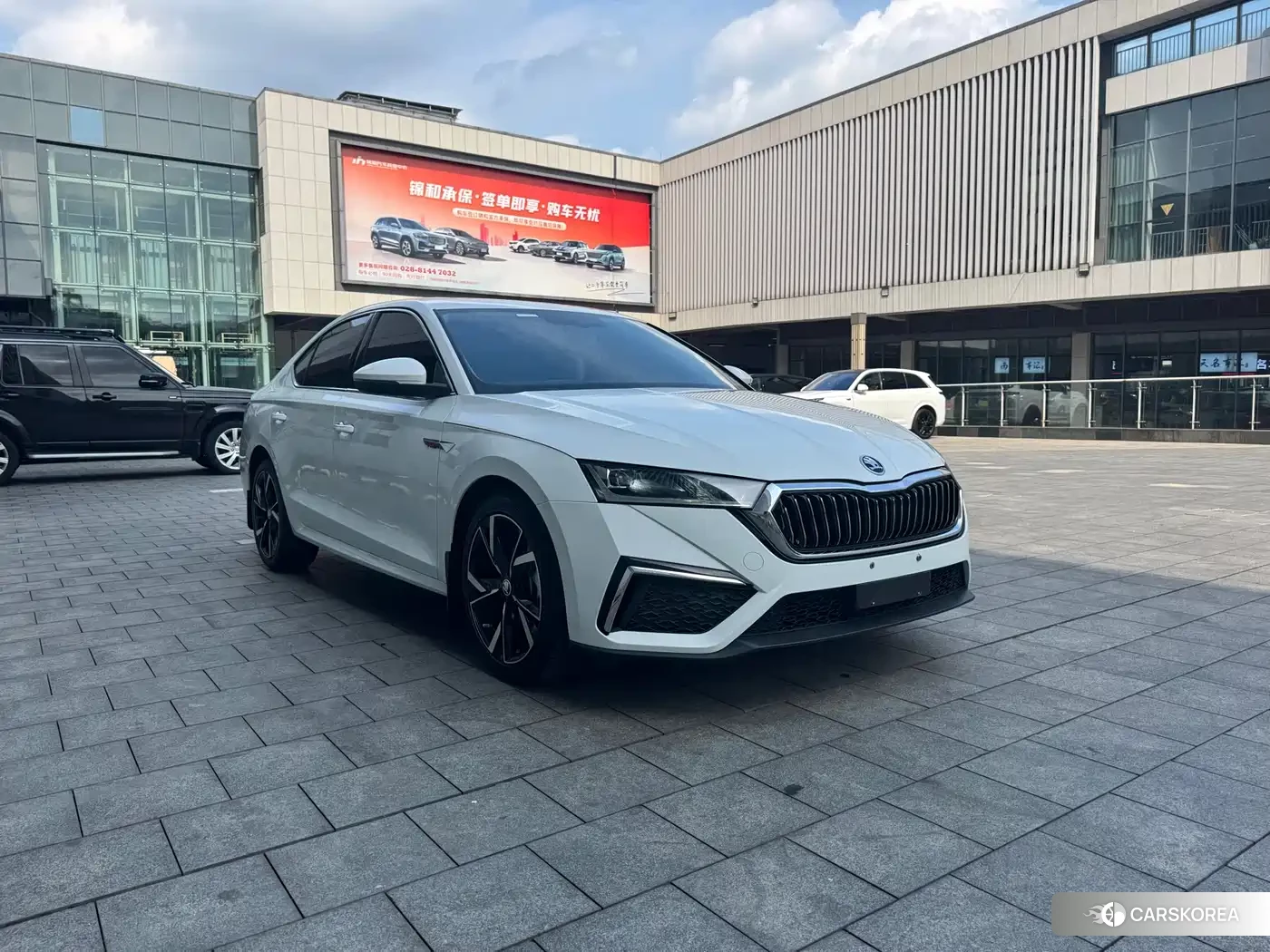 Skoda Octavia 2023 Белый из Китая, фото 5