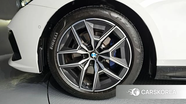 BMW 5 Series (G60) id 4381199 из Кореи 26