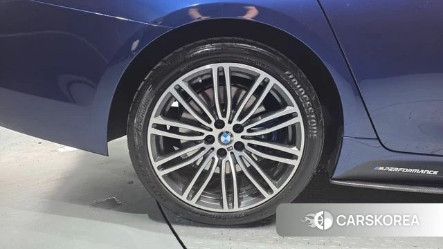 BMW 5 Series (G30) id 4596195 из Кореи 31