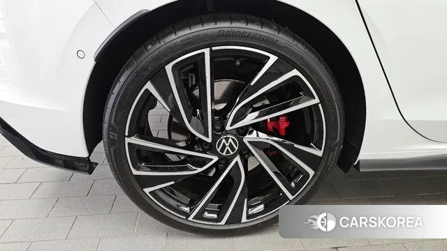 Volkswagen Golf 8th Generation id 2893978 из Кореи 15