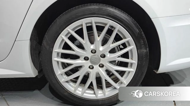 Audi New A6 id 3814399 из Кореи 15