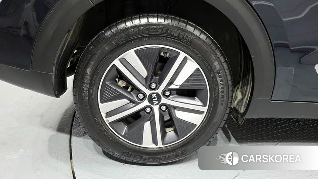 Kia The New Niro id 3941741 из Кореи 15