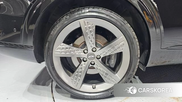 Genesis GV70 id 4762936 из Кореи 31