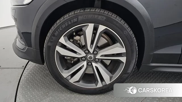 Volvo V60 Cross-Country 2nd Generation id 3577478 из Кореи 15