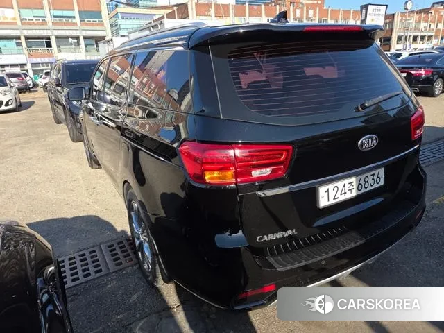 Kia The New Carnival id 3440003 из Кореи 13