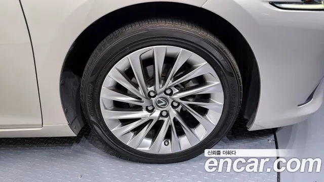 Lexus ES300h 7th generation id 2886927 из Кореи 15