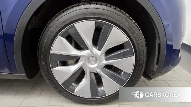 Tesla Model Y id 3518358 из Кореи 15