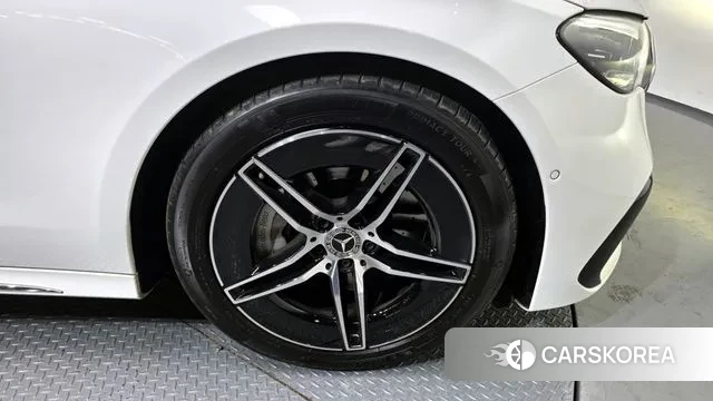 Mercedes-Benz E-Class W214 id 3571536 из Кореи 15