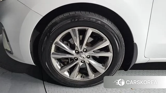 Kia The New Carnival id 3748187 из Кореи 15