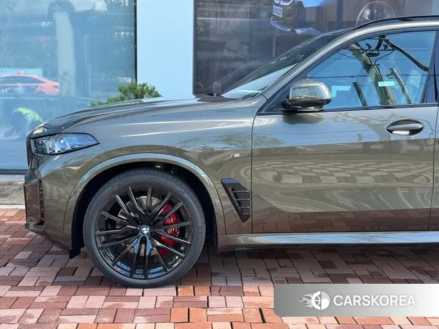 BMW X5 (G05) 2025 Золотой из Кореи, фото 6