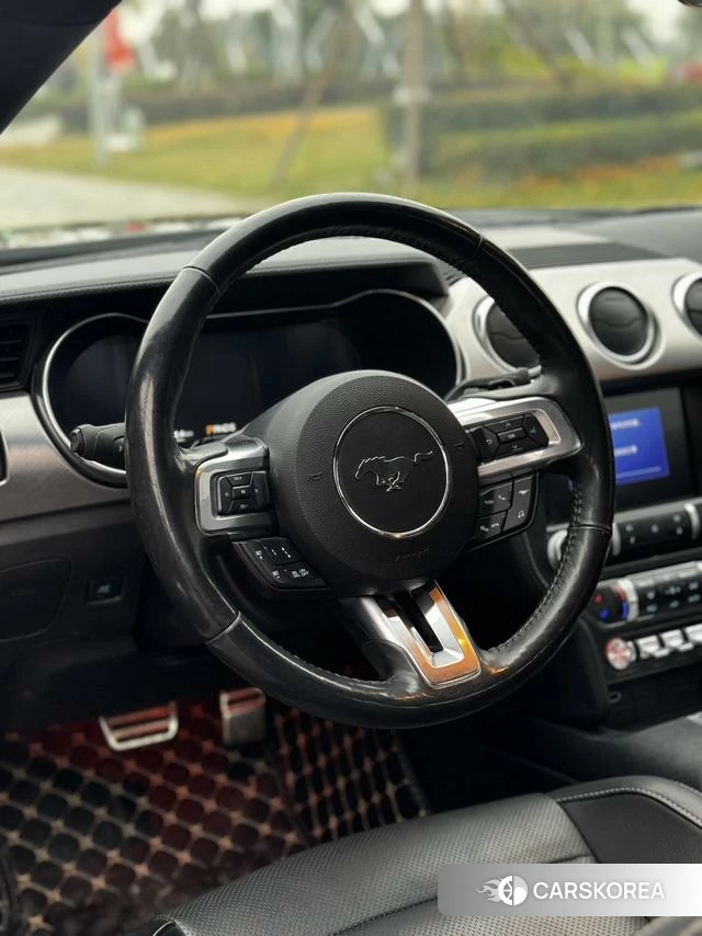 Ford Mustang 2020 Черный из Китая, фото 5