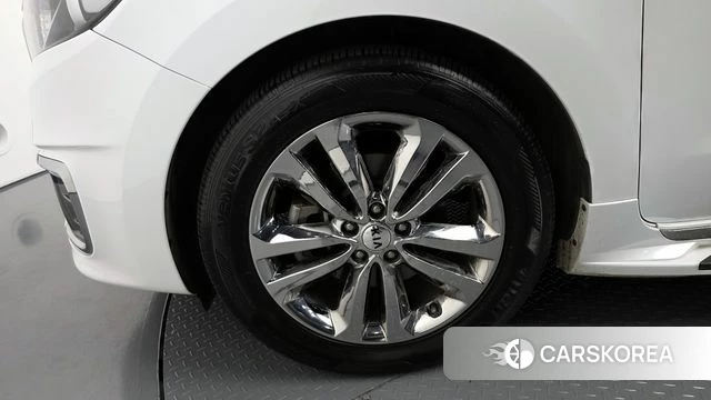 Kia All New Carnival id 3894298 из Кореи 15