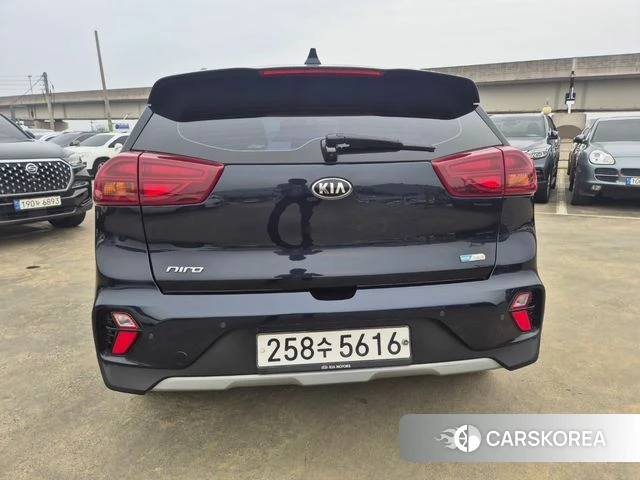 Kia The New Niro id 3889363 из Кореи 15