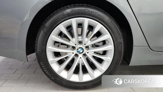 BMW 5 Series (G30) id 3507976 из Кореи 15