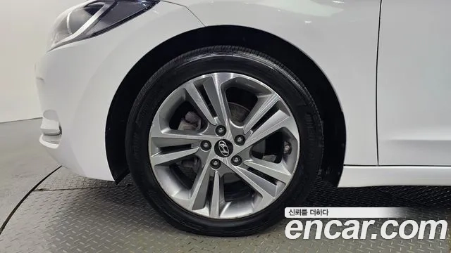 Hyundai Avante AD id 2870653 из Кореи 15