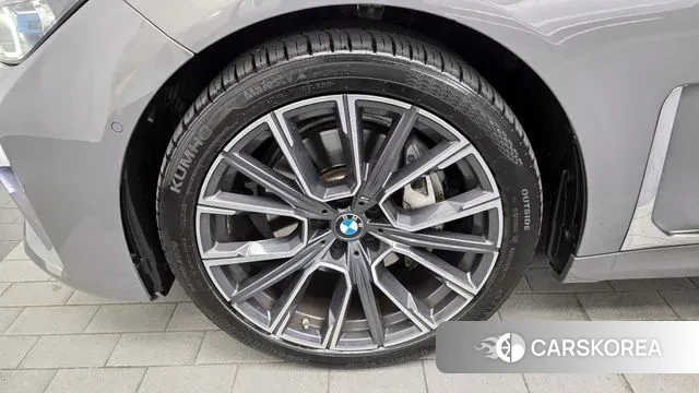 BMW 7 Series (G11) id 3394762 из Кореи 15