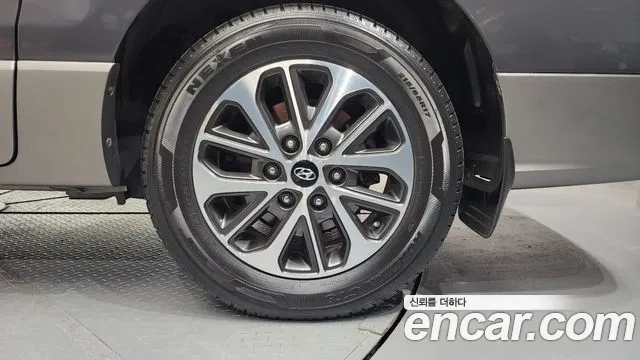 Hyundai The New Grand Starex id 2932691 из Кореи 15