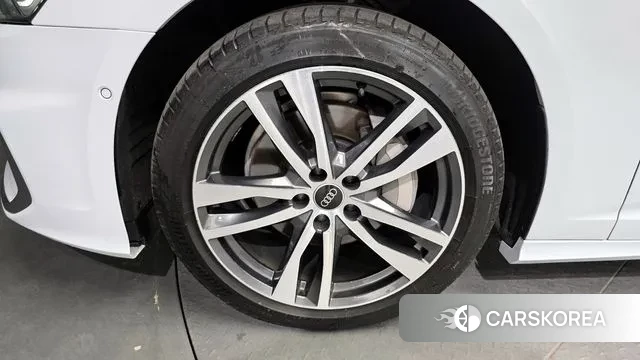 Audi A6 (C8) id 2968859 из Кореи 15