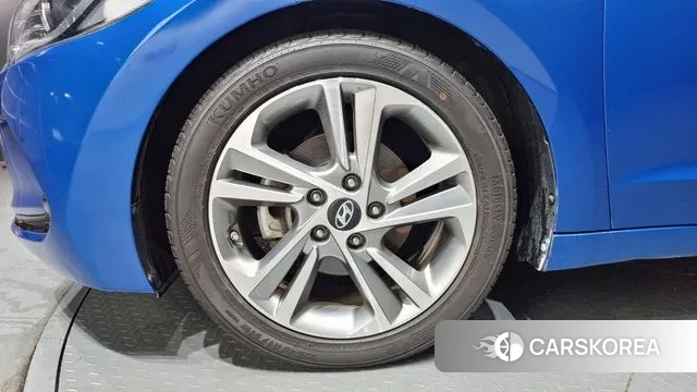 Hyundai Avante AD id 3429606 из Кореи 15