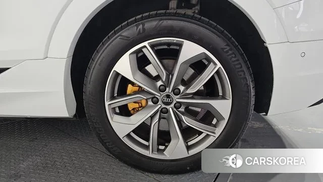 Audi e-Tron id 3726355 из Кореи 15