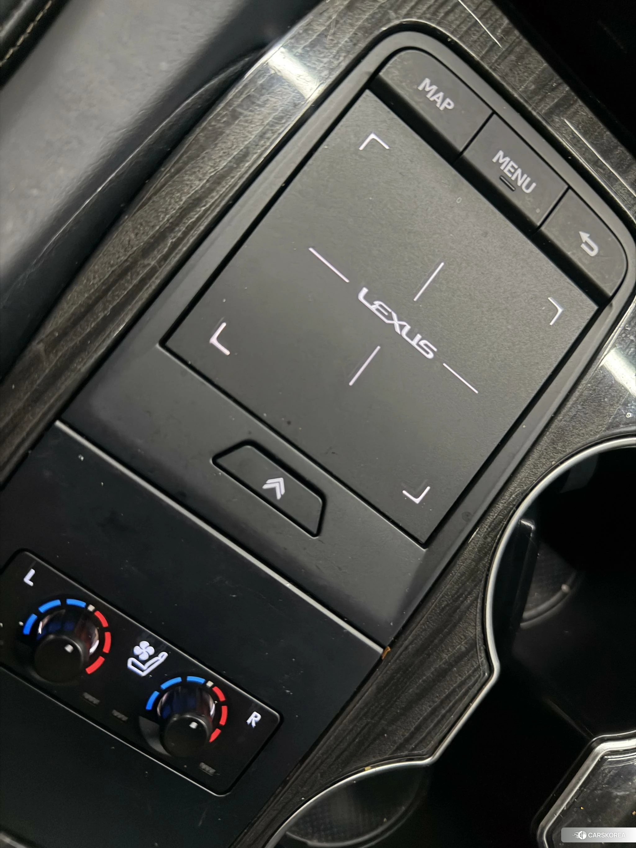 Lexus LM id 4492813 из Китая 11