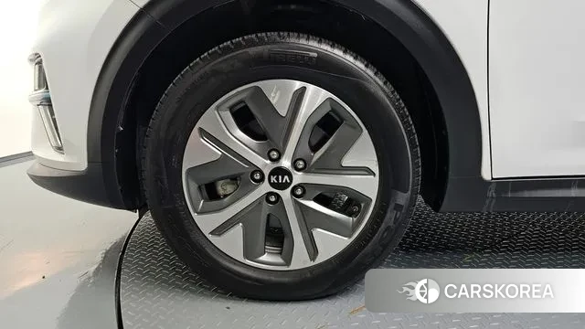 Kia Niro EV id 3617055 из Кореи 15