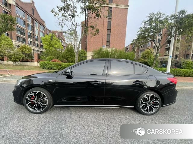 Ford Fox id 4213690 из Китая 10
