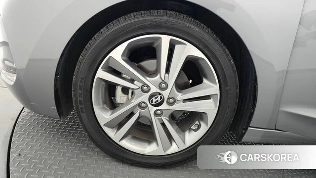 Hyundai Avante AD id 4520960 из Кореи 15