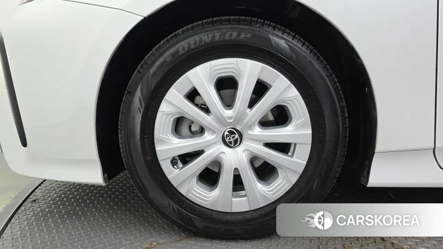 Toyota Prius 4th Generation id 4323063 из Кореи 27