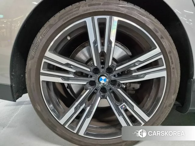 BMW 7 Series (G70) 2024 Серый из Кореи, фото 5