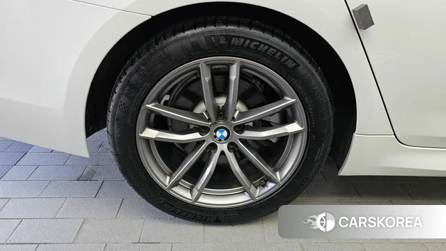 BMW 5 Series (G30) id 4727811 из Кореи 30