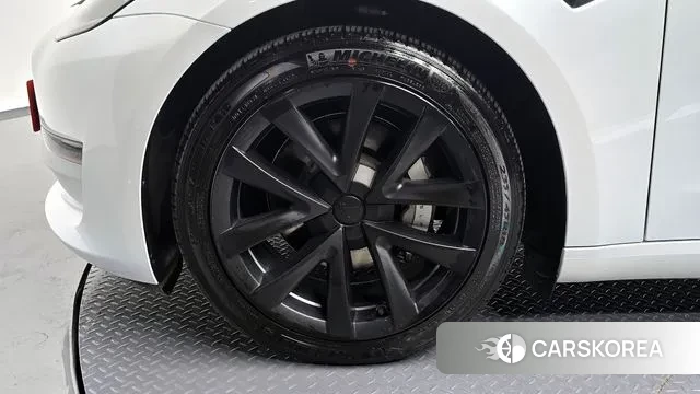 Tesla Model 3 id 2884351 из Кореи 15