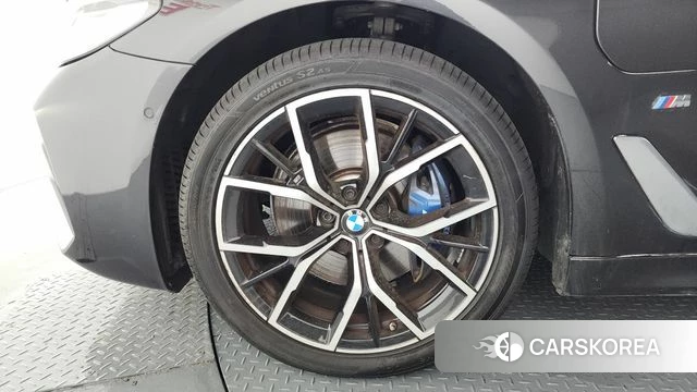 BMW 5 Series (G30) id 4383772 из Кореи 30