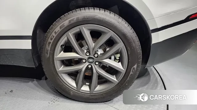 Land Rover Range Rover Velar id 3223048 из Кореи 15