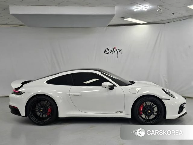 Porsche 911(992) id 4650261 из Кореи 15