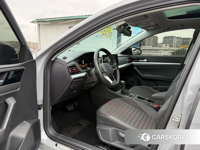 Volkswagen Lavida 2023 Темно-серый из Китая, фото 6