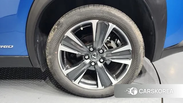 Lexus UX250h id 3611695 из Кореи 15