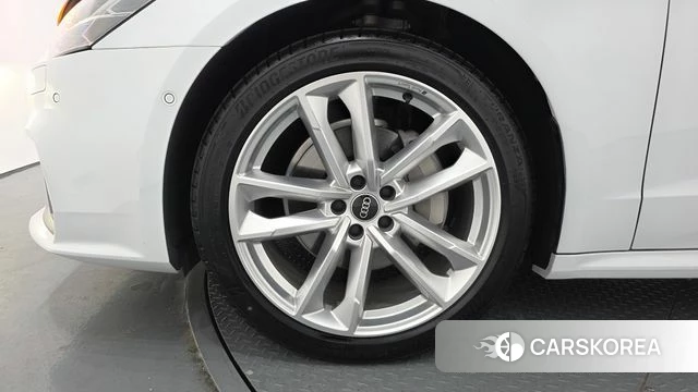 Audi A7 (4K) id 4585819 из Кореи 32