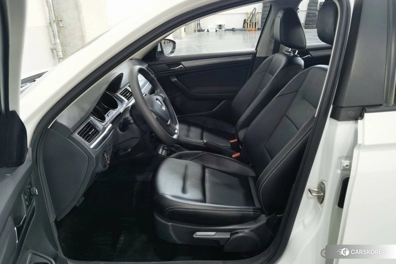 Volkswagen Bora id 4512663 из Китая 19